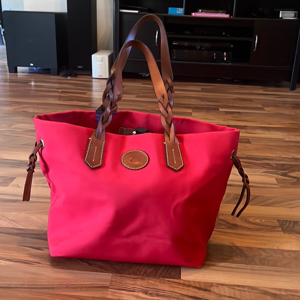 Dooney and Burke shoulder tote purse in red
